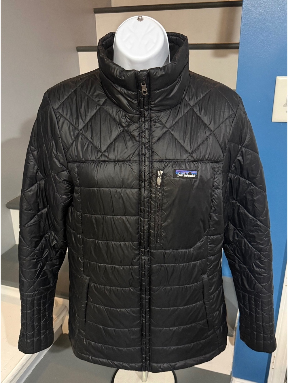 Patagonia Women’s Size Medium Radalie Full Zip Black Insulated Jacket Coat